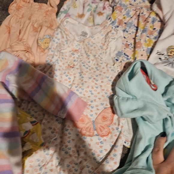 Assorted Bundle Size 6-9 - Picture 6 of 15